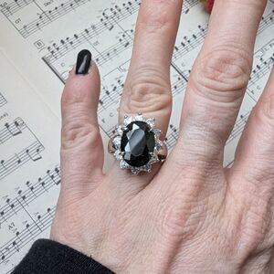 Vintage Black and Silver Ring Size 5